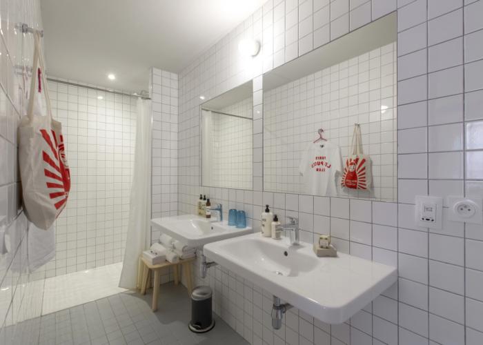 Mob Hotel Paris les Puces