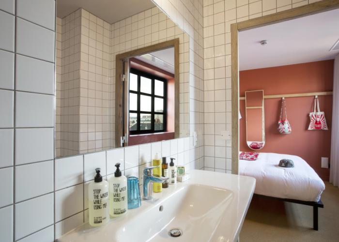 Mob Hotel Paris les Puces