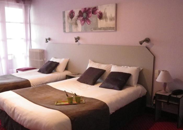 Brit Hotel Bleu Nuit