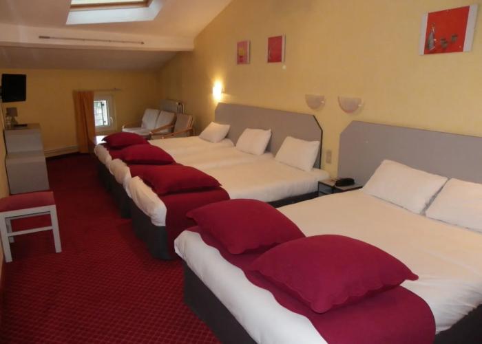 Brit Hotel Bleu Nuit