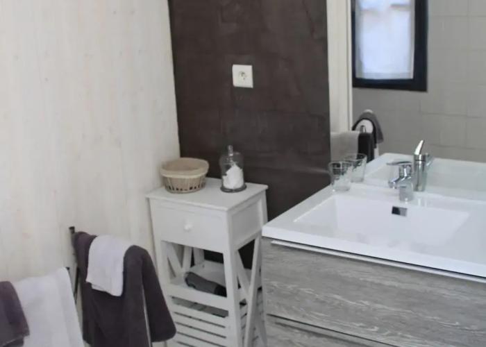 Une Chambre en Ville