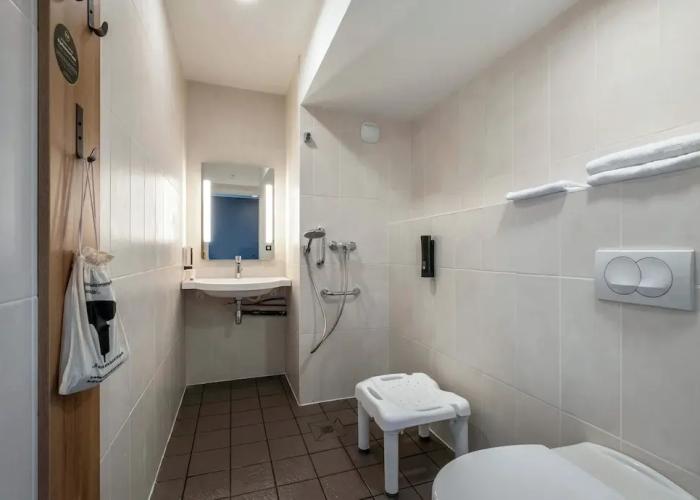B&B HOTEL Saintes