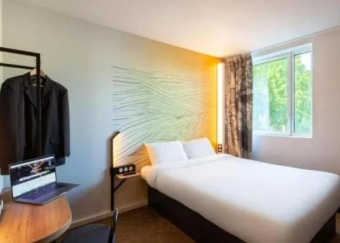 B&B HOTEL Saintes