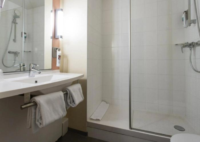 ibis Senlis