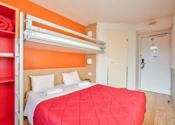 Premiere Classe Paris Ouest - Pont De Suresnes