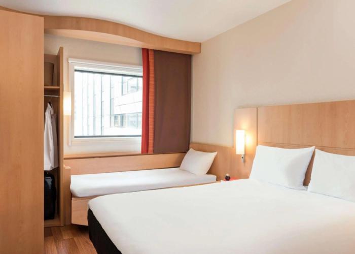 ibis Paris Pont De Suresnes