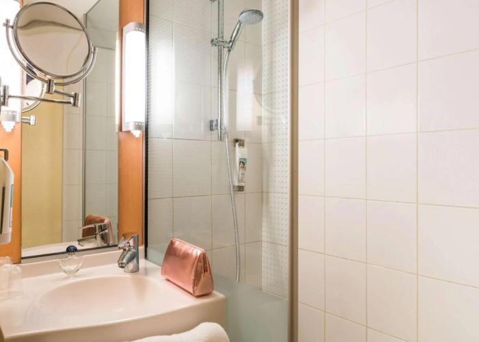 ibis Paris Pont De Suresnes