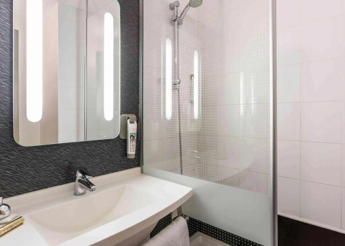 ibis Thonon Centre Hotel