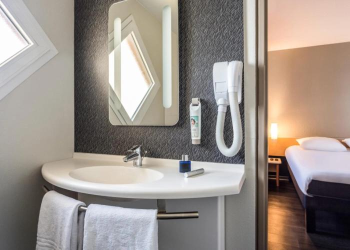 ibis Thonon Centre Hotel