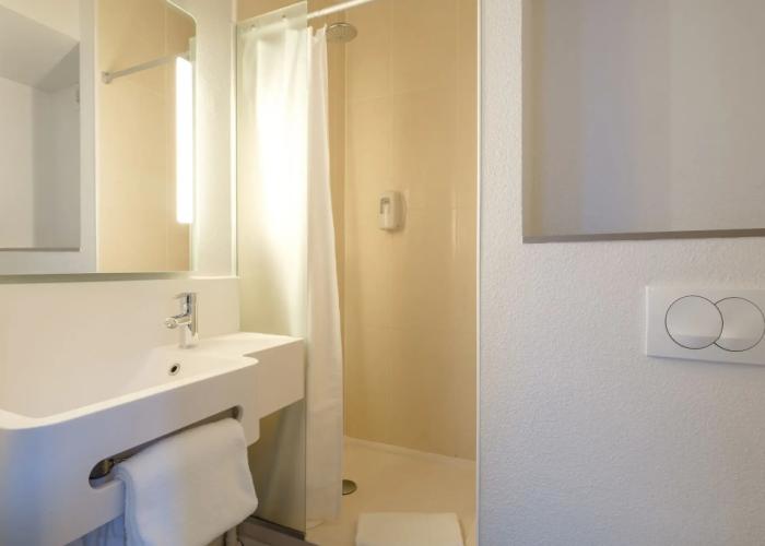 B&B HOTEL LILLE Tourcoing Centre