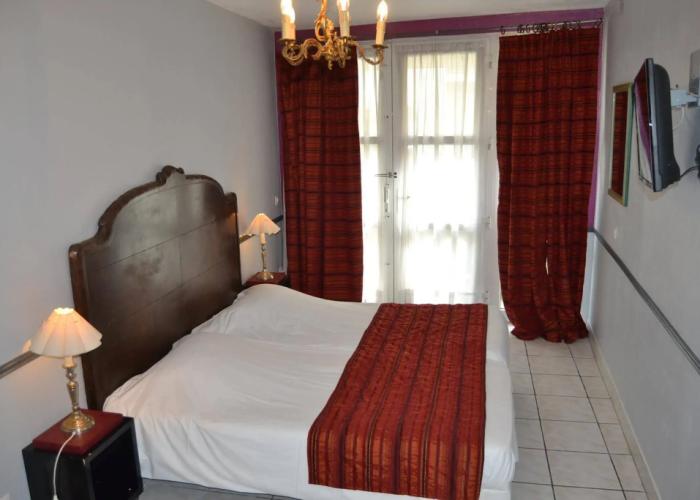 Brit Hotel Les Comtes de Champagne Centre Historique