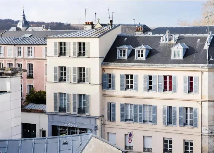 A l'Hotel des Roys