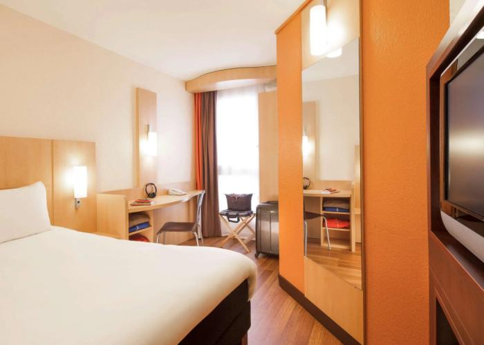ibis Versailles Château