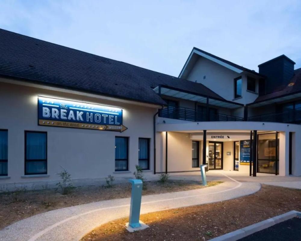 Break Hotel