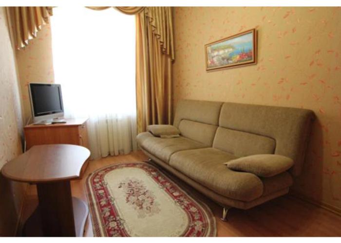 Laura Guest house