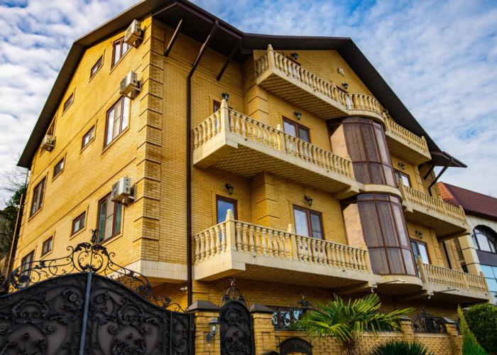 Zolotaya Podkova Guest House