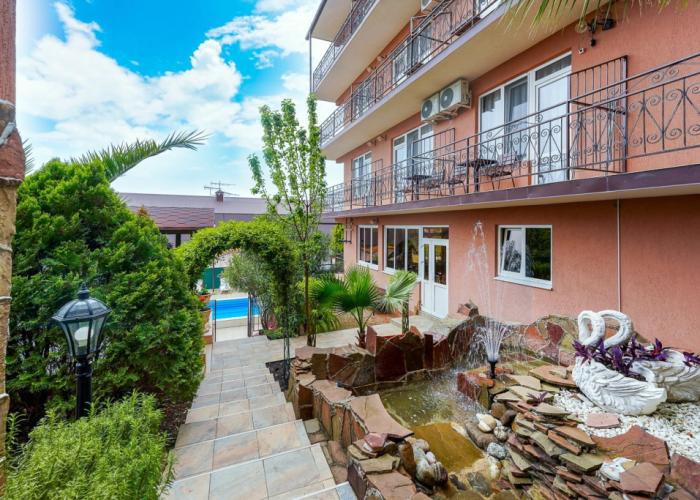 MoreLeto Guest House
