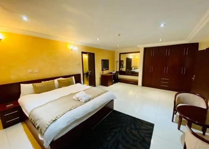 Impeccable Hotel by HomeVille Plus Benin