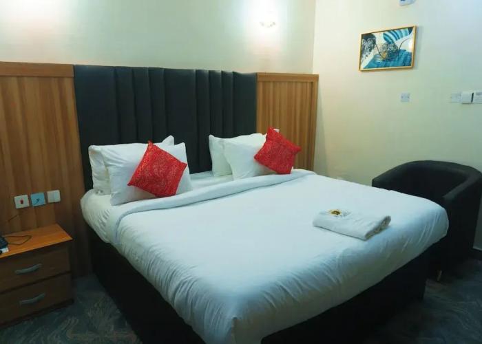 Rolarz Resorts & Hotel
