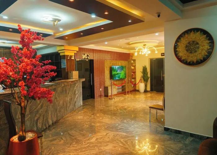Rolarz Resorts & Hotel