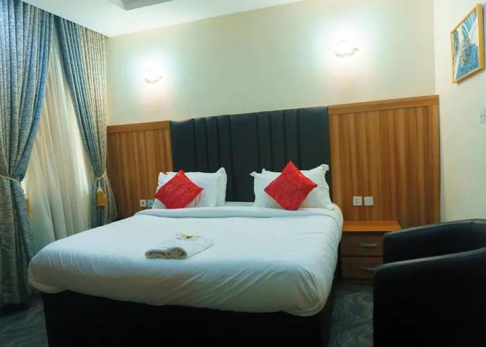 Rolarz Resorts & Hotel