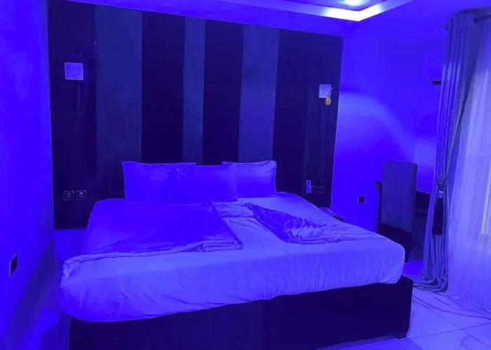Binos Inn Hotel and Suites
