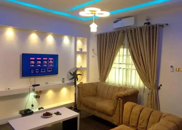 2 Bed-sleeps 4-free Parking-aircon