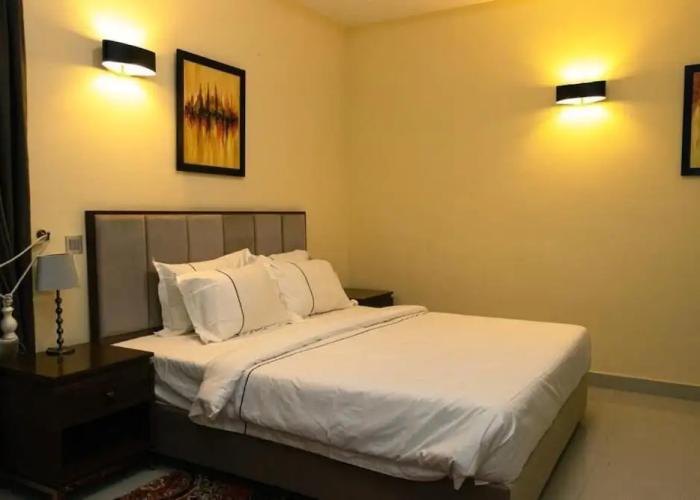 Samsy Hotel and Suites Benin City