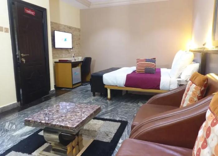 Choice gate Hotel and Suites