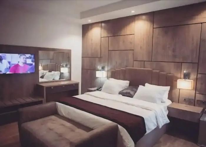 Foxtonn Hotel