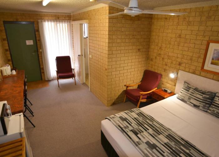 Coast Inn Motel