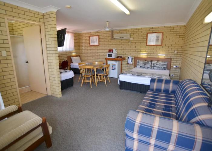 Coast Inn Motel