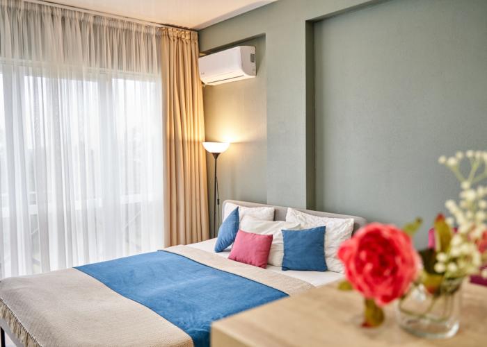 Uyutnaya Studiya Dlya 3 Gostey Apartments