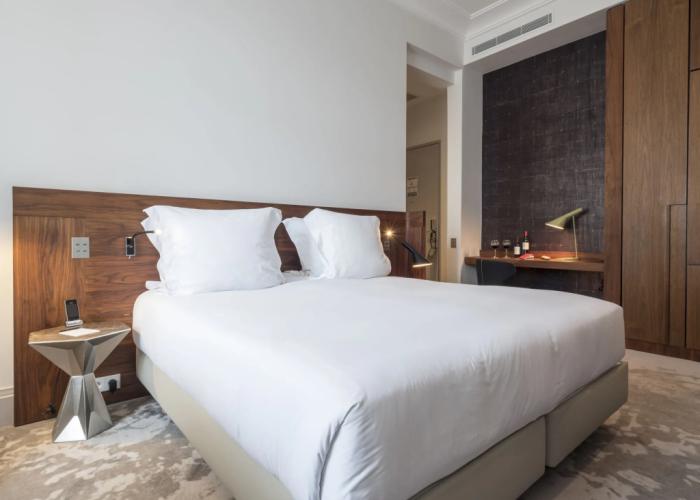 Yndo Hotel