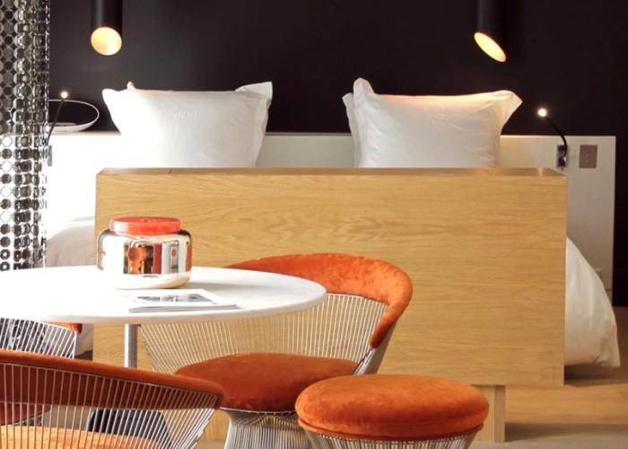 Yndo Hotel
