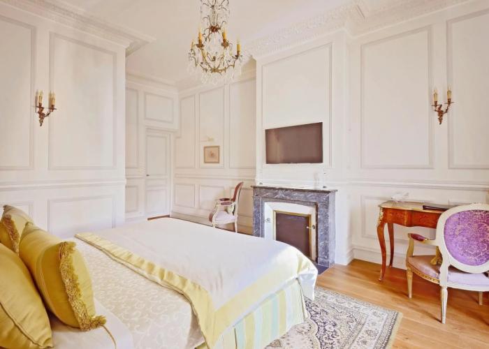 Villa Victor Louis