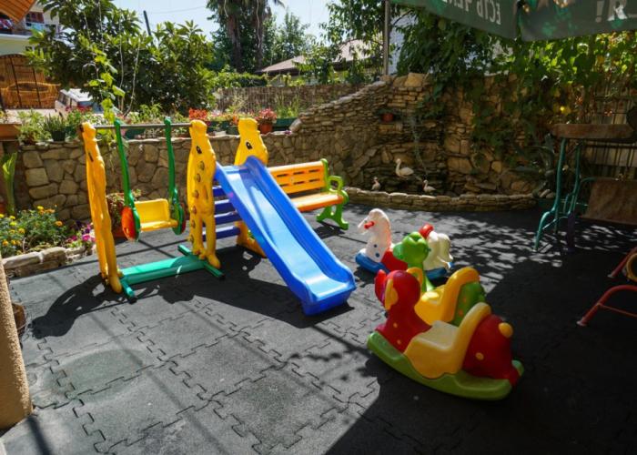 Violetta Guest House