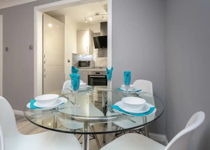 Forbes Retreat - Donnini Apartments