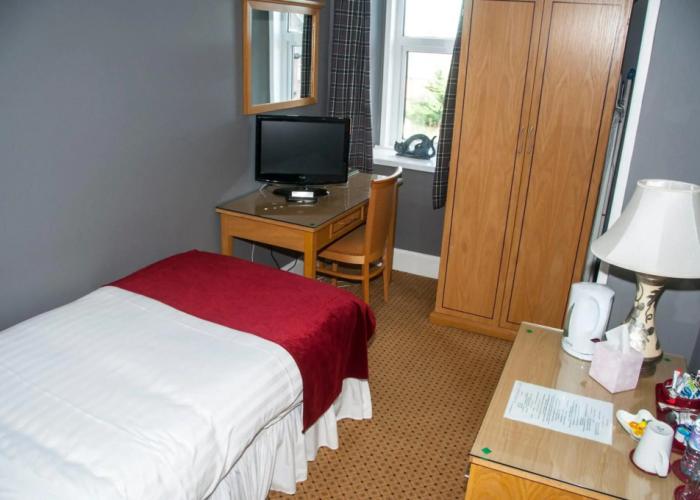 Caledonian Hotel