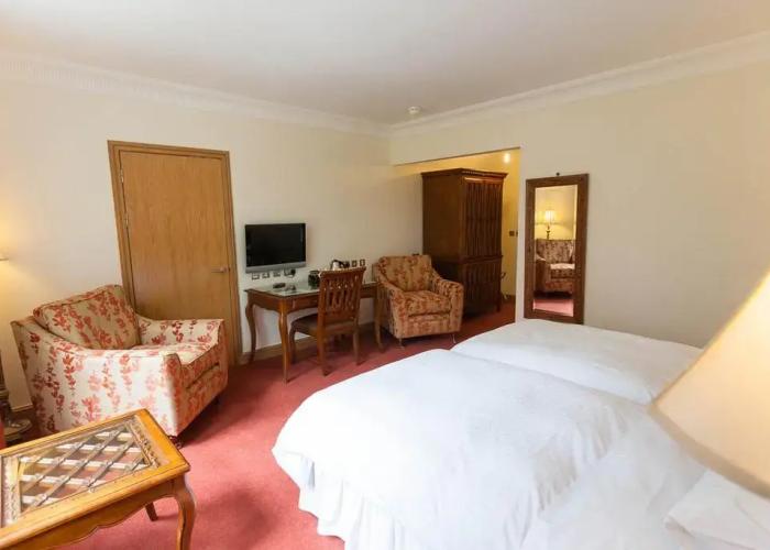 Woodland House Hotel