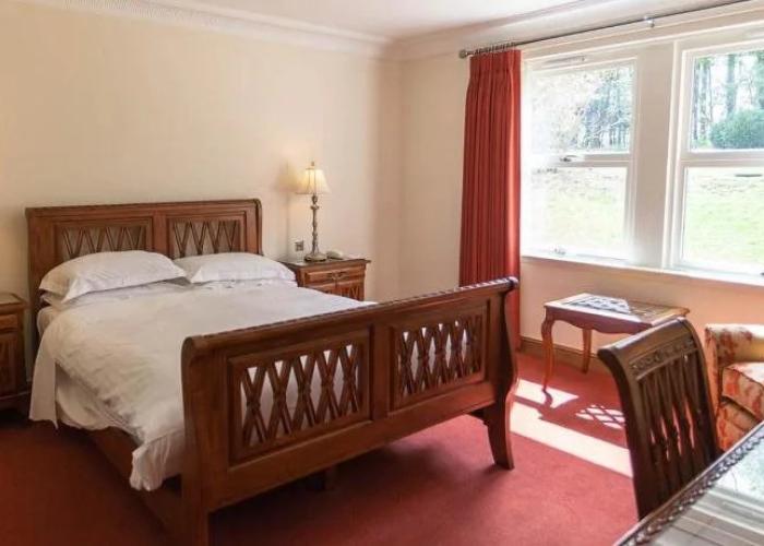 Woodland House Hotel