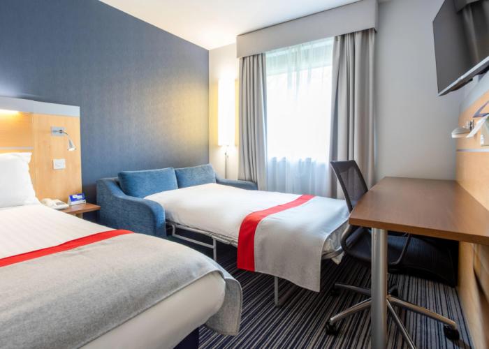 Holiday Inn Express Dunfermline by IHG
