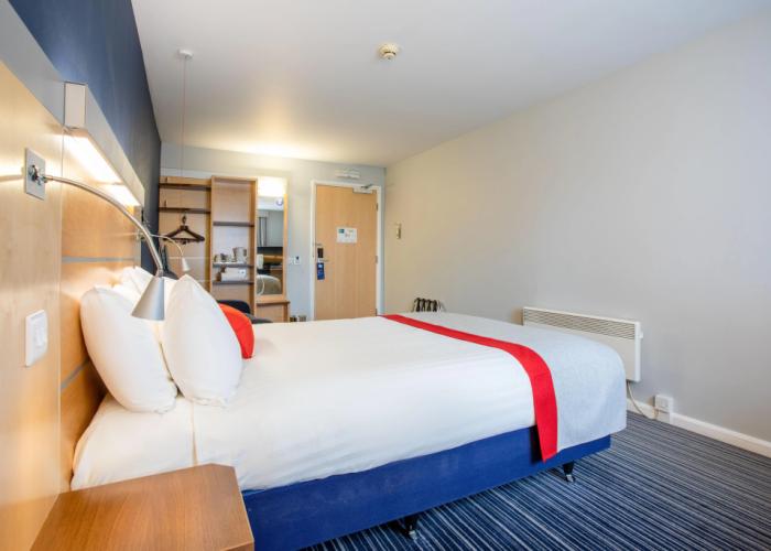 Holiday Inn Express Dunfermline by IHG