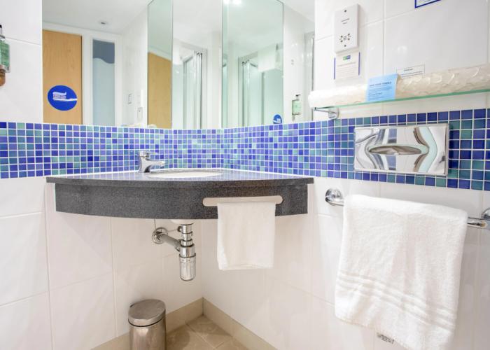 Holiday Inn Express Dunfermline by IHG