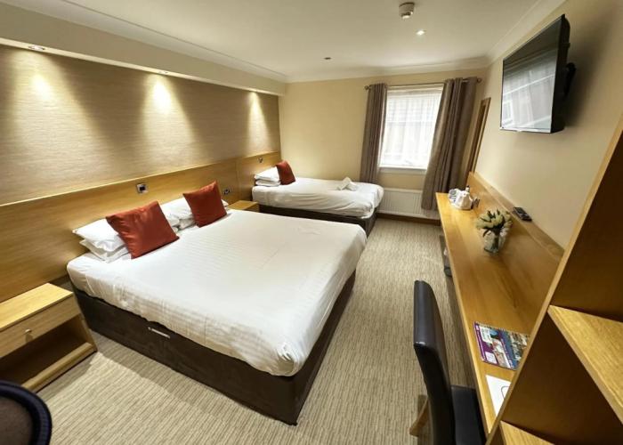 Hill Park Hotel