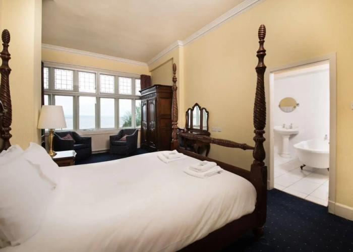 Royal Marine Hotel