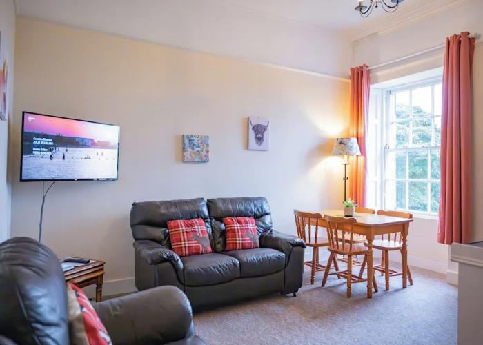 East Wing Apartment