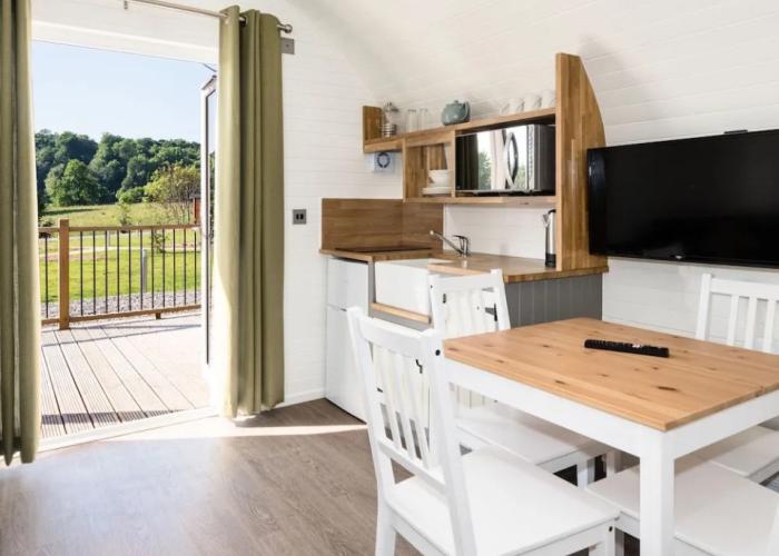 Weedingshall Lodges