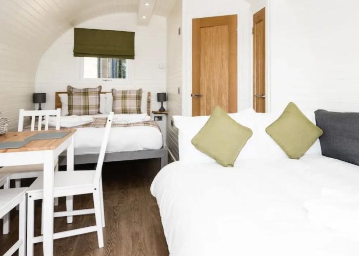 Weedingshall Lodges