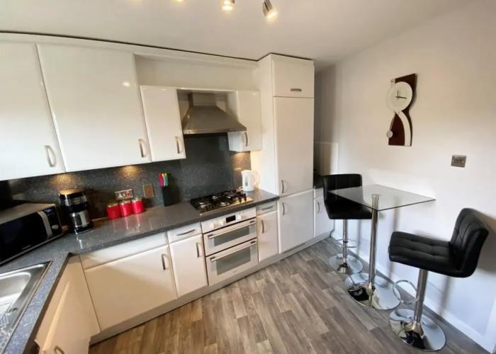 NEW Super 2 Bedroom Flat in Falkirk